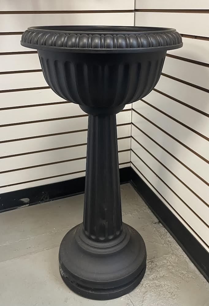 URN 18' GRECIAN PDSTL