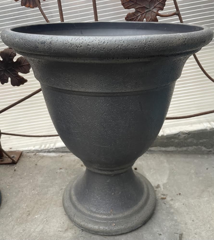 Urn Jean Pierre Brwn 18'