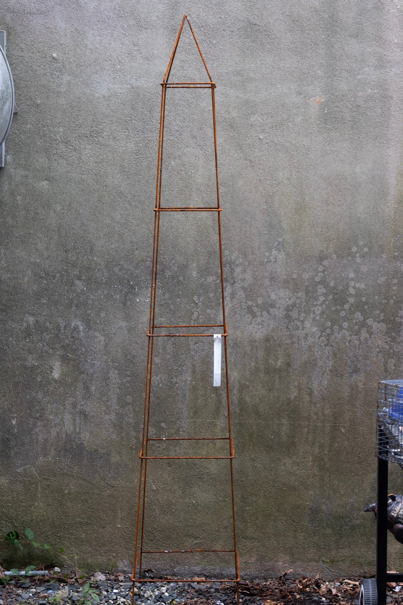 Lg Obelisk