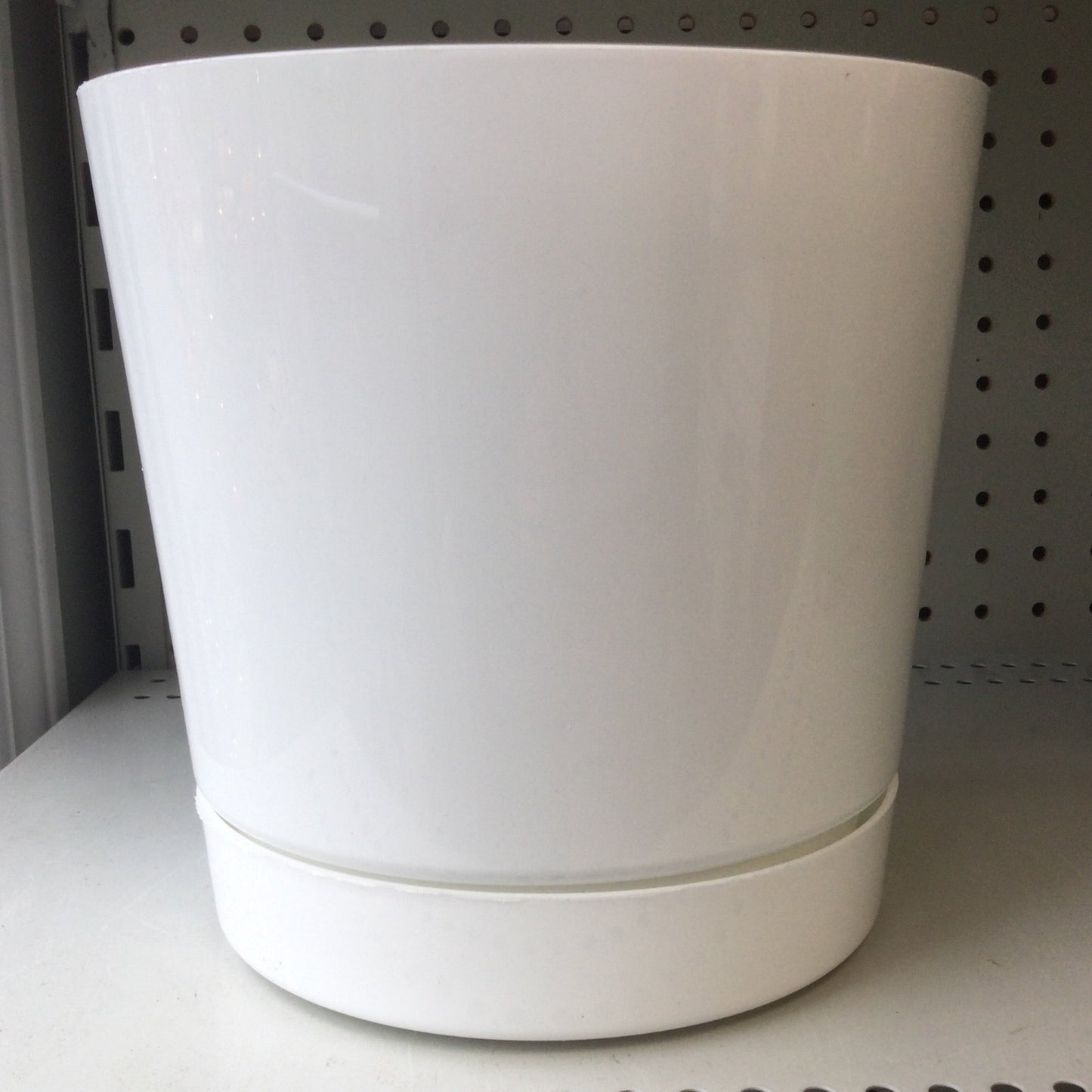 Majestic 8' cylinder pot WH