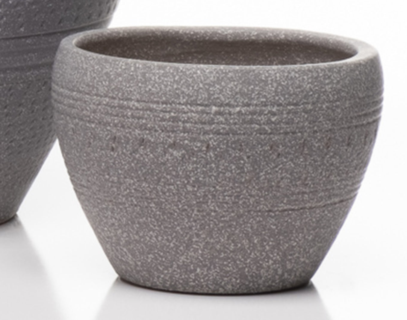 Gray Seal planter sm