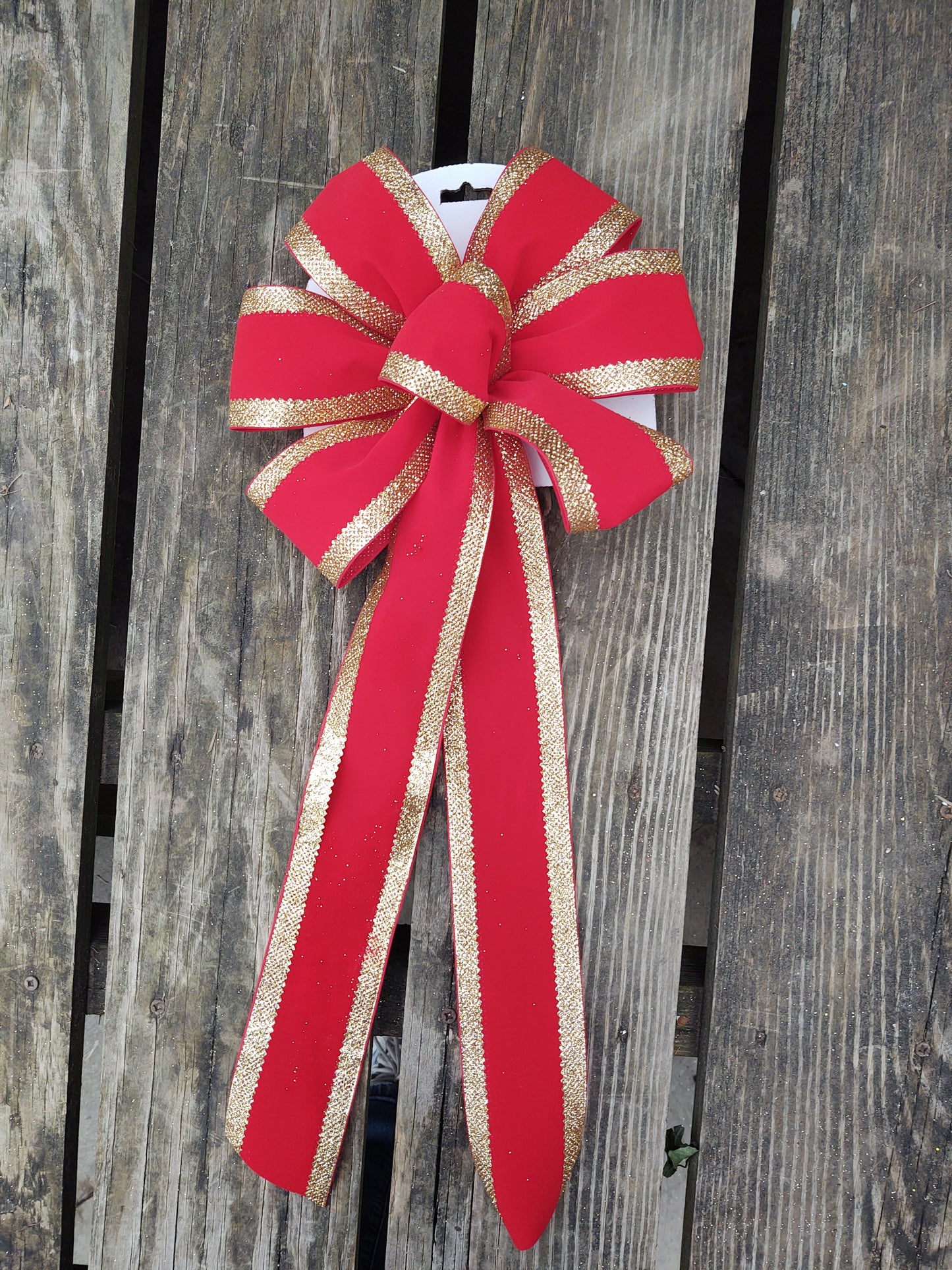 6 loop Nashville bow 17' tails