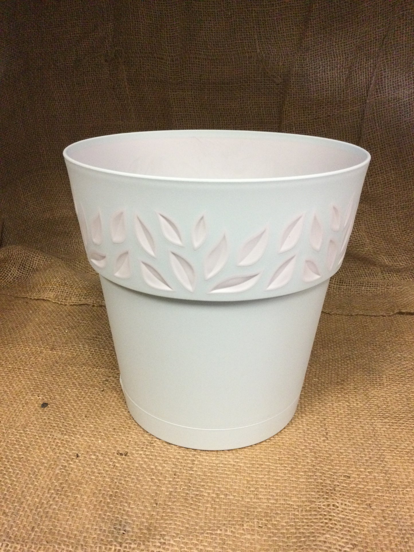 9.9' leaf pot BL/WH