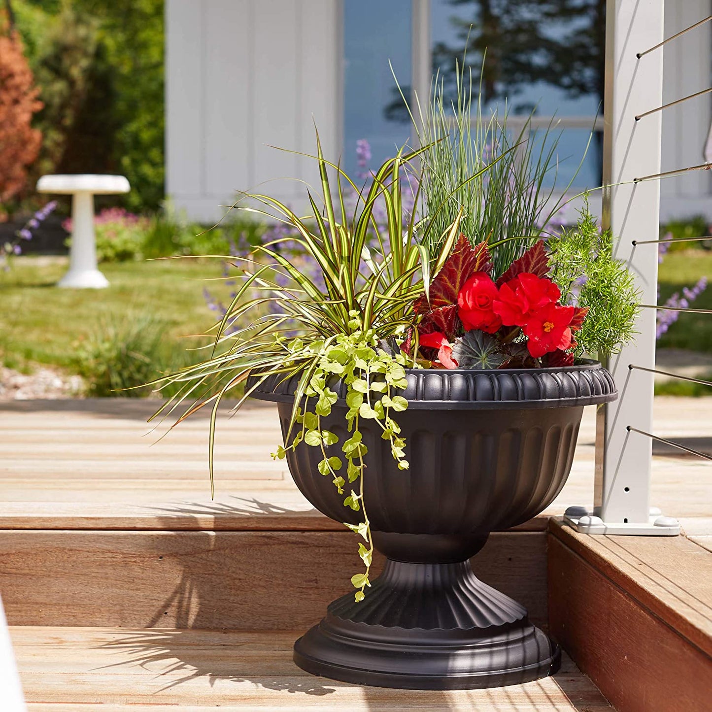 18' Grecian Urn Blk Plstc