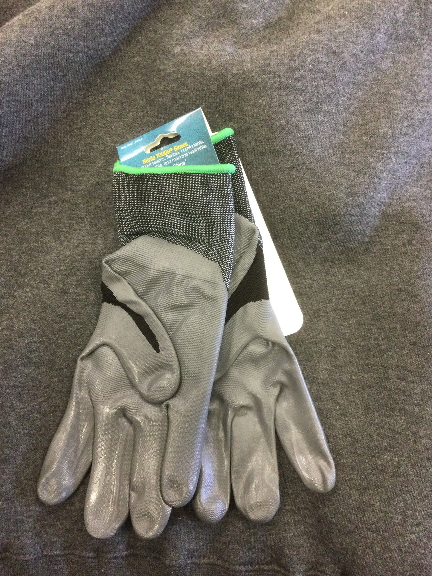 nitrile tough glove med