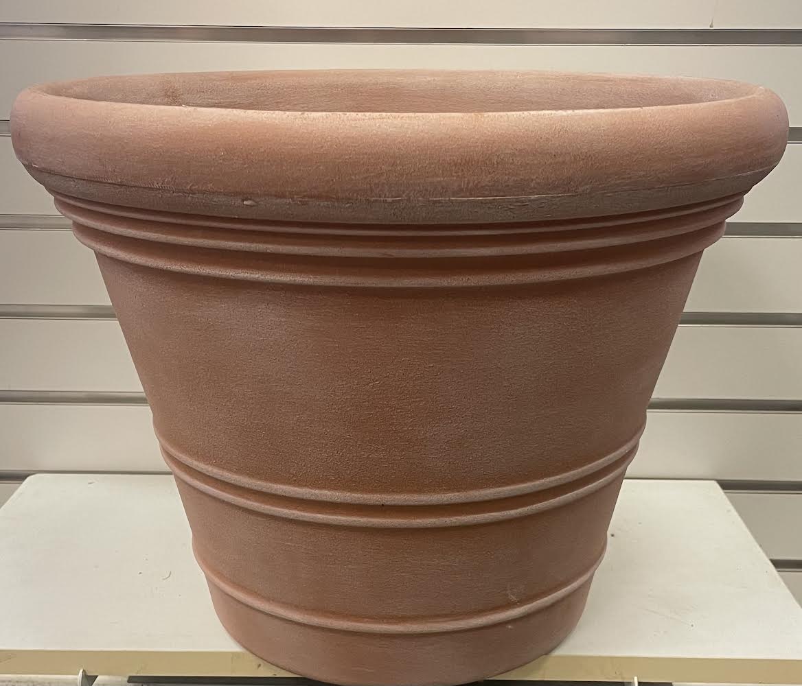 18" Ancona pot terracotta