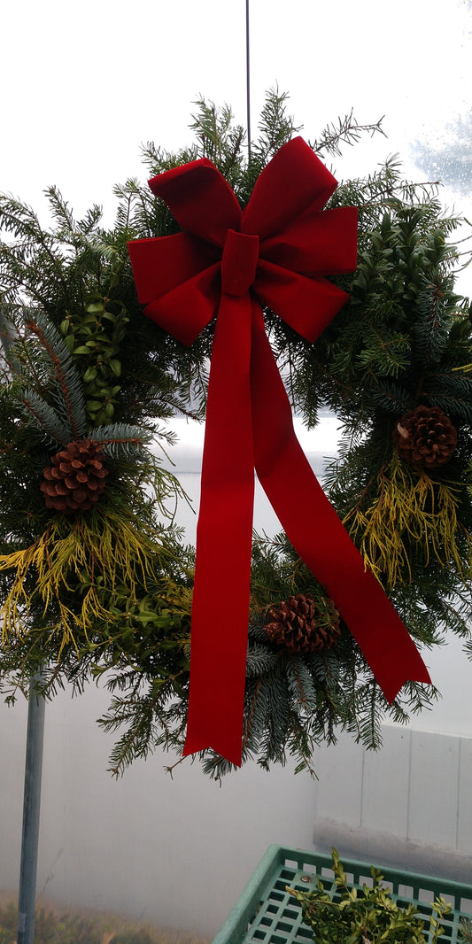 16' mixed greens & cone wreath