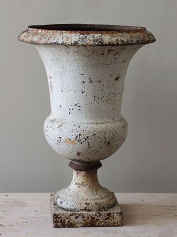 24' Standard Urn WH