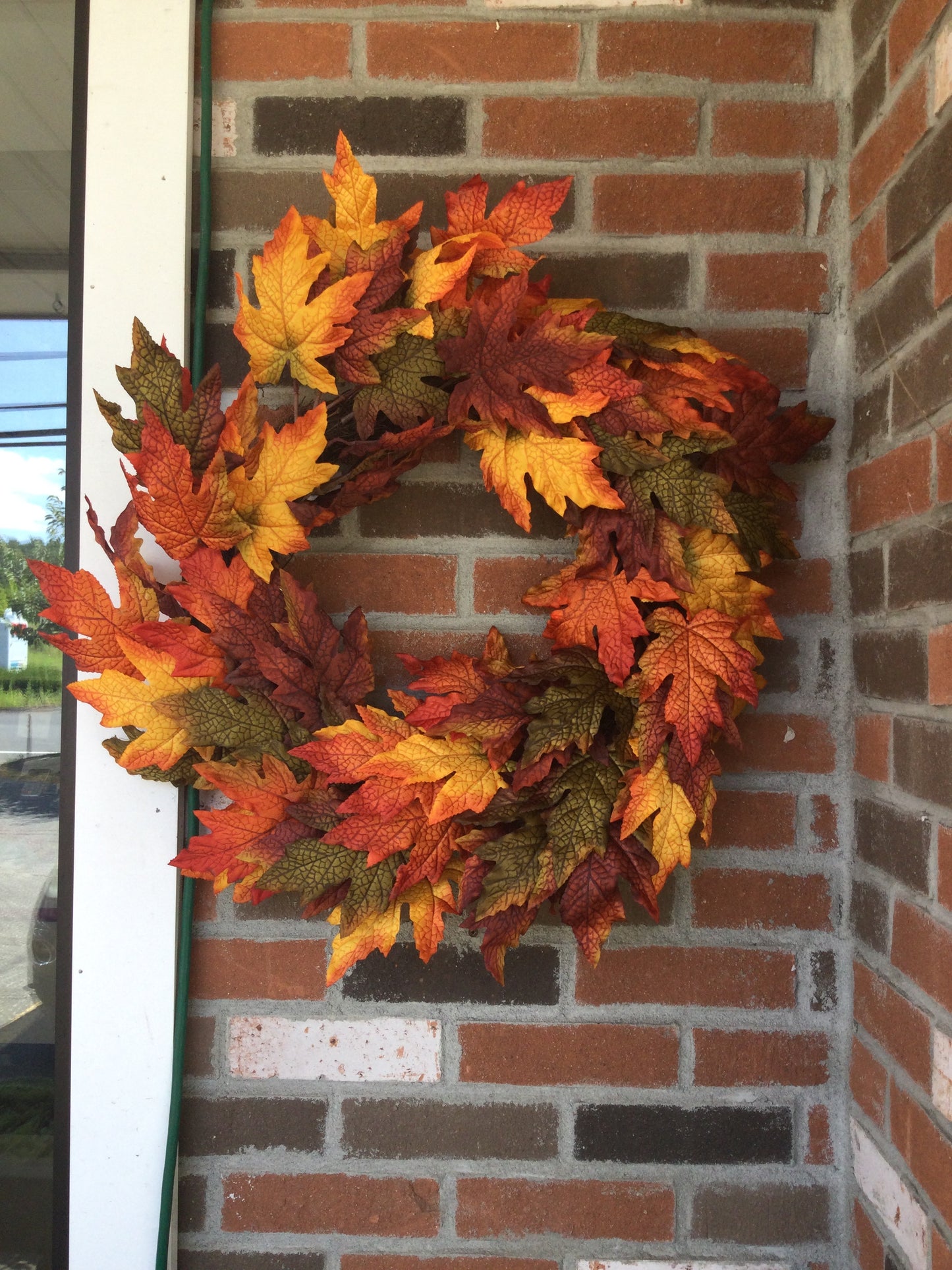 24" mixed maple leaf wreath